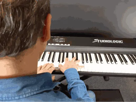 Eviter les douleurs au piano : La distance par rapport au piano